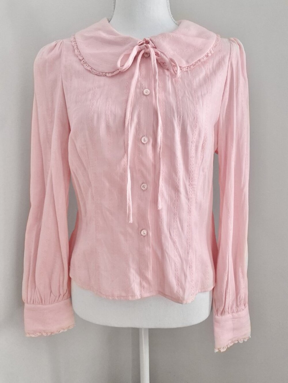Simple Retro Pink Peter Pan Collar Blouse w/ Torchon Lace